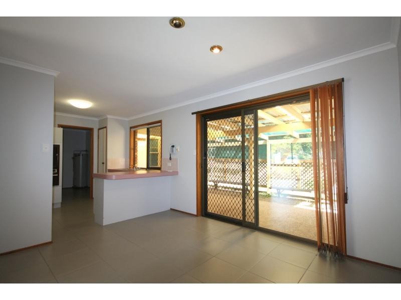 6 Pallert Street, Middle Park QLD 4074