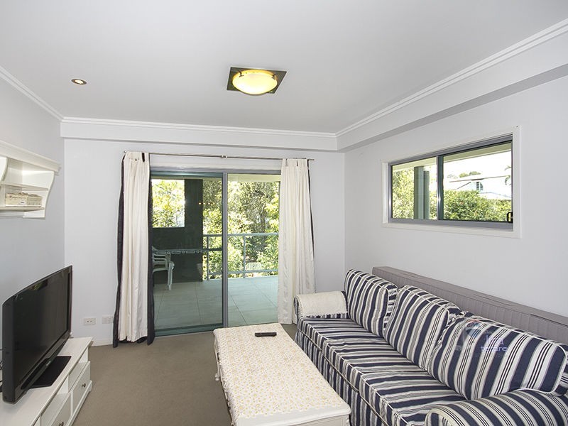 Unit 8/51 Lambert Road, Indooroopilly QLD 4068