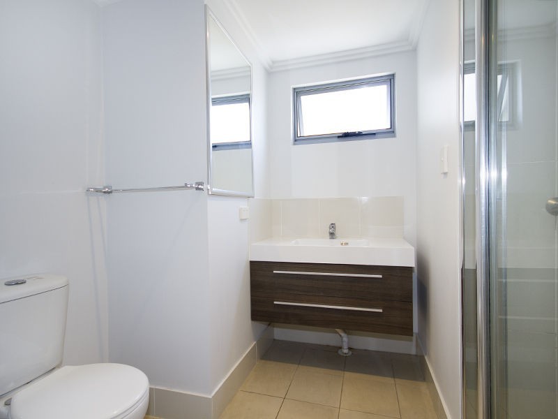 Unit 8/51 Lambert Road, Indooroopilly QLD 4068