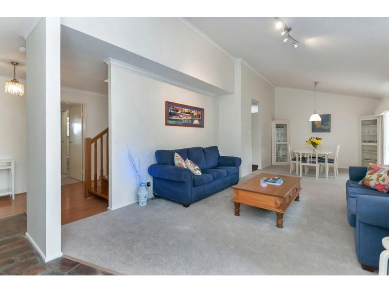 8 Nabilla Place, Middle Park QLD 4074