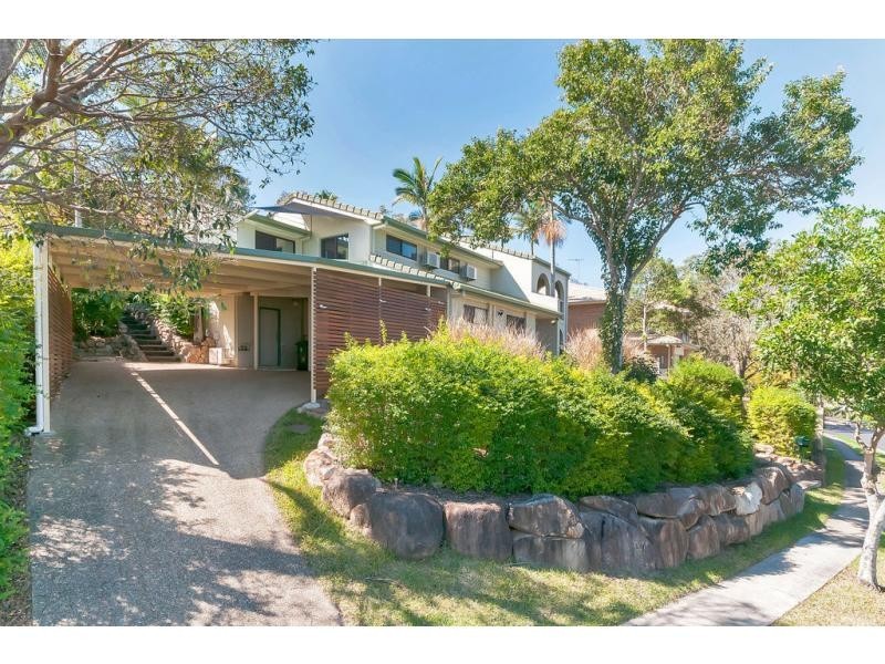 55 Marland Street, Kenmore QLD 4069