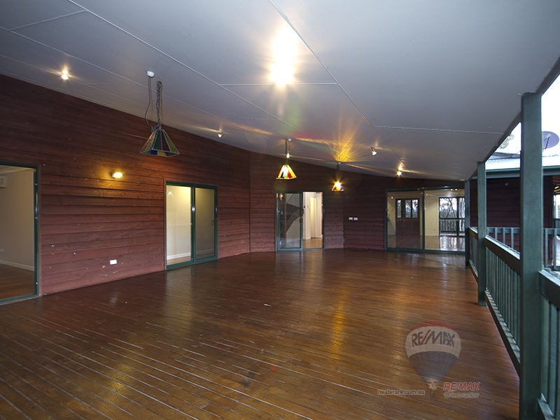 11 Quahlee Grove, Karana Downs QLD 4306