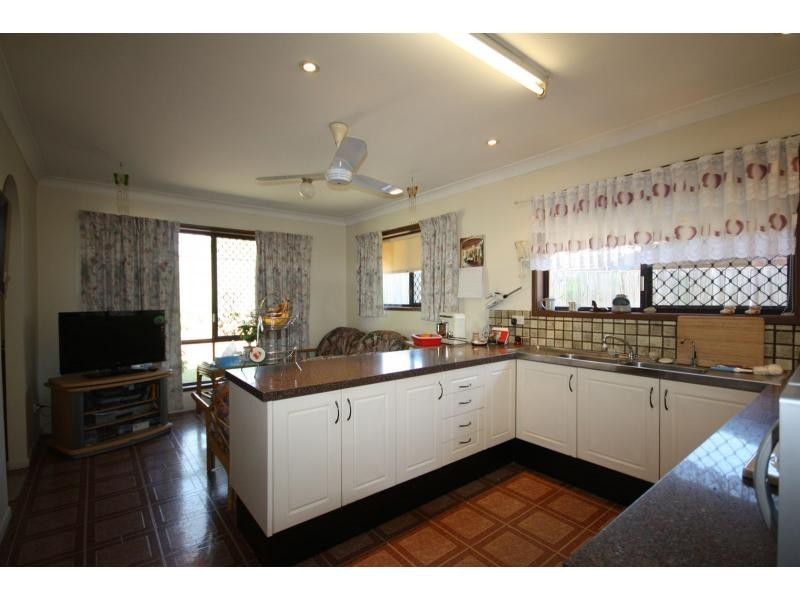 26 Port Street, Jamboree Heights QLD 4074