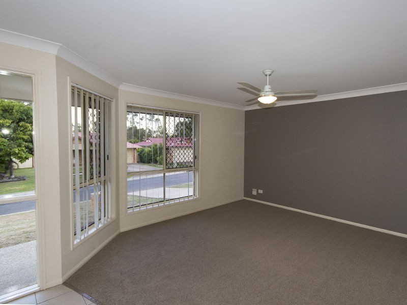 3 Kentia Circuit, Flinders View QLD 4305
