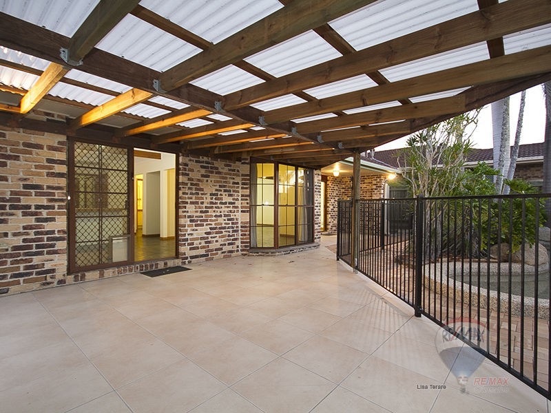 16 Tobin Street, Middle Park QLD 4074