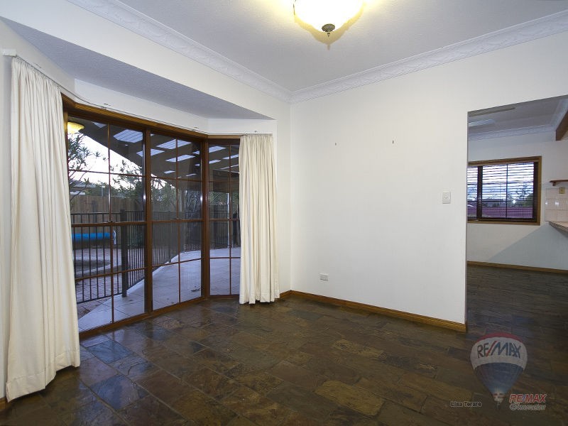 16 Tobin Street, Middle Park QLD 4074