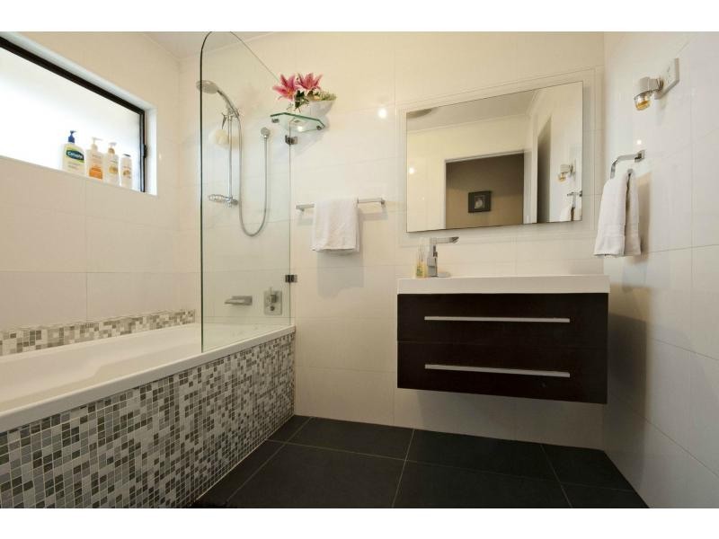 64 Port Street, Middle Park QLD 4074