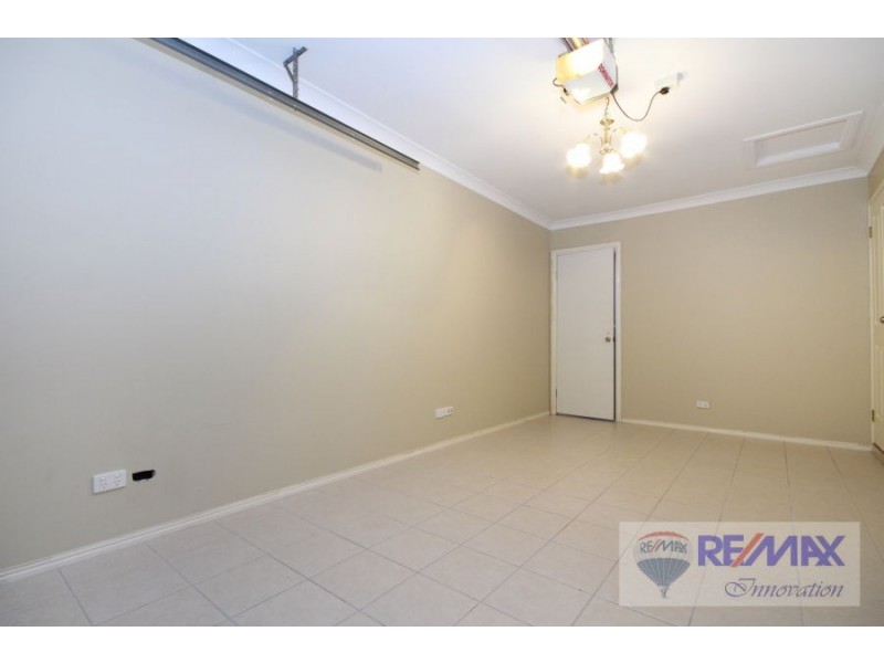 4 Girraween Close, Riverhills QLD 4074