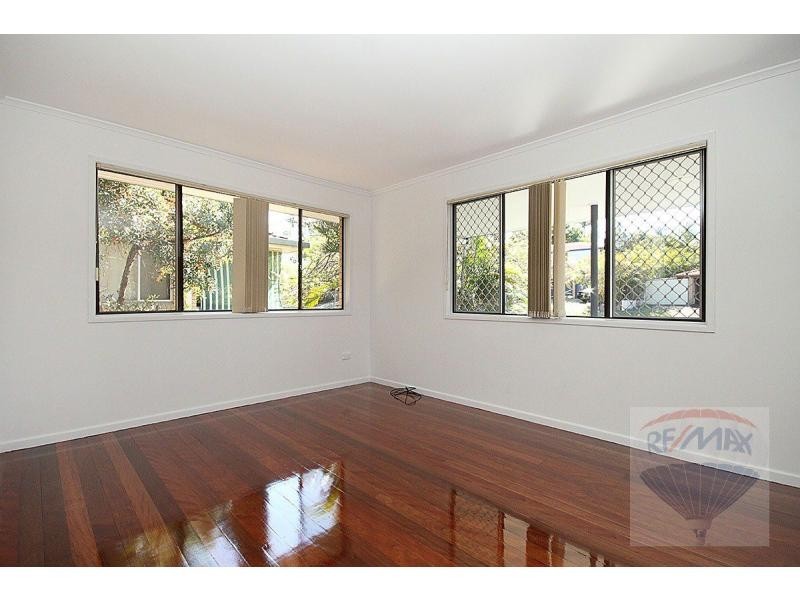 5 Tyrrell Road, Jamboree Heights QLD 4074