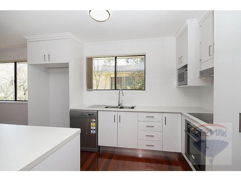 5 Tyrrell Road, Jamboree Heights QLD 4074