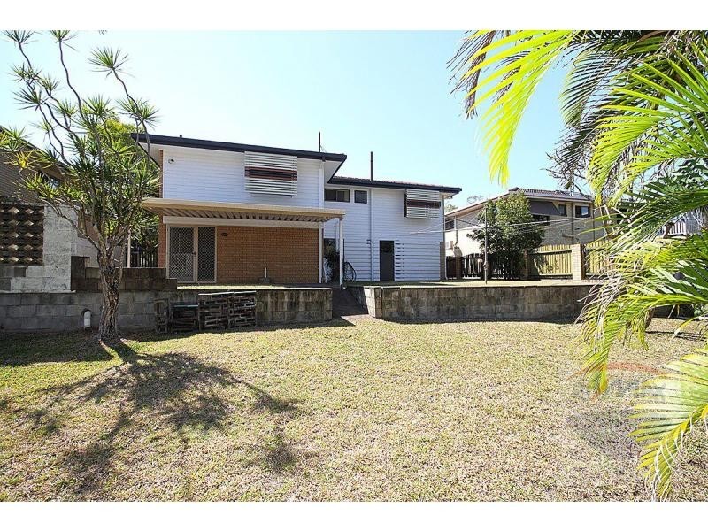 5 Tyrrell Road, Jamboree Heights QLD 4074