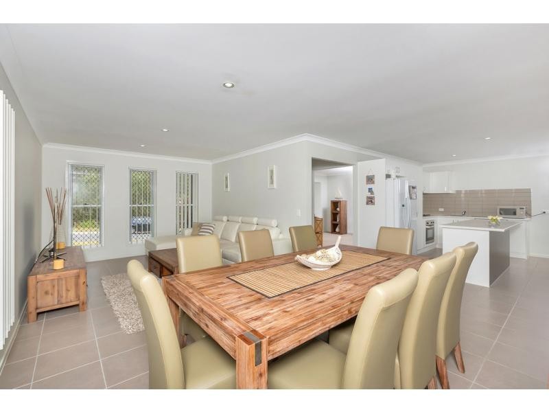 38 Honeyeater Crescent, Moggill QLD 4070