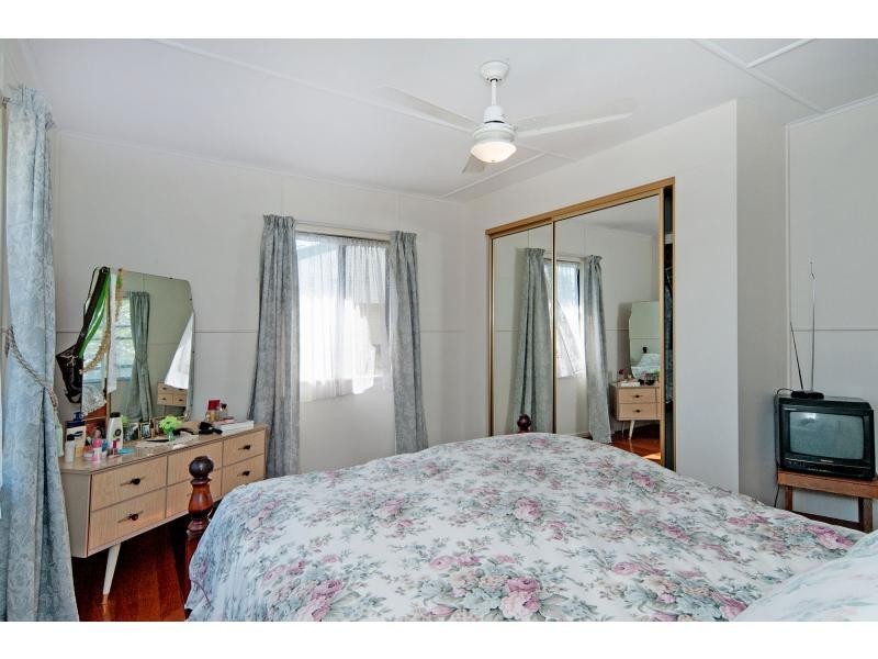 12 Trumpy Street, Silkstone QLD 4304