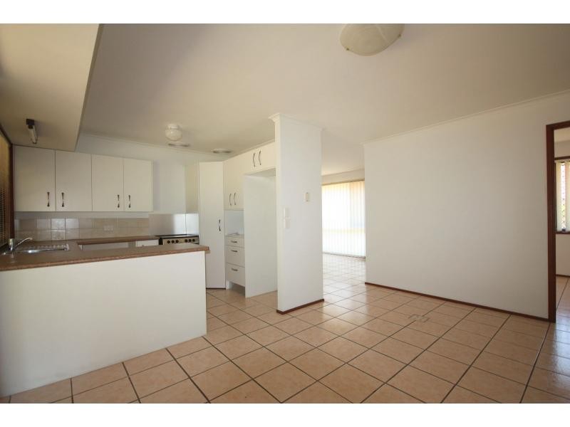 18 Santolina Place, Sinnamon Park QLD 4073