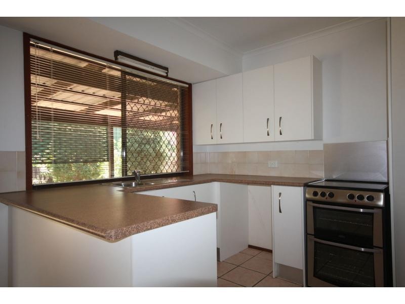 18 Santolina Place, Sinnamon Park QLD 4073