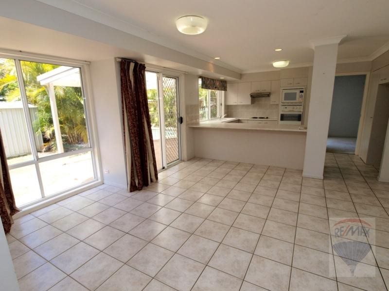 37 Balaton Street, Westlake QLD 4074