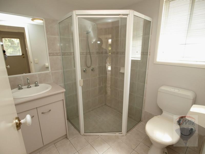 37 Balaton Street, Westlake QLD 4074