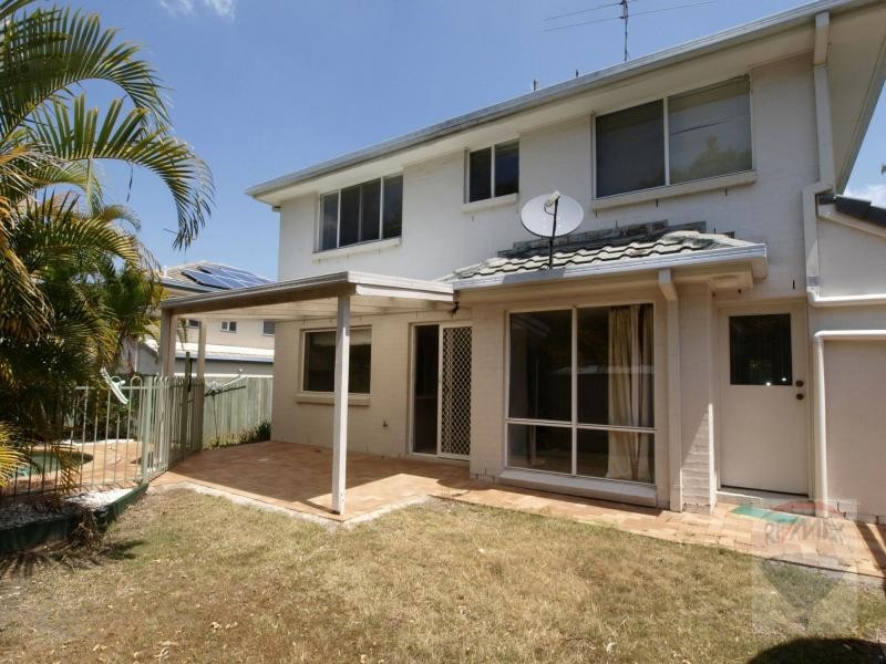 37 Balaton Street, Westlake QLD 4074