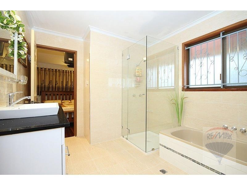 17 Minyara Street, Jindalee QLD 4074