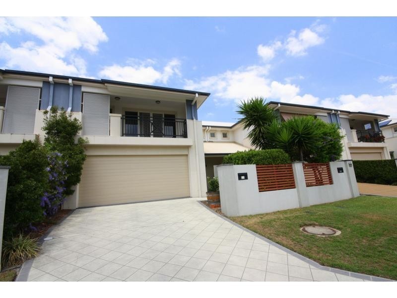 34 Augusta Crescent, Mount Ommaney QLD 4074