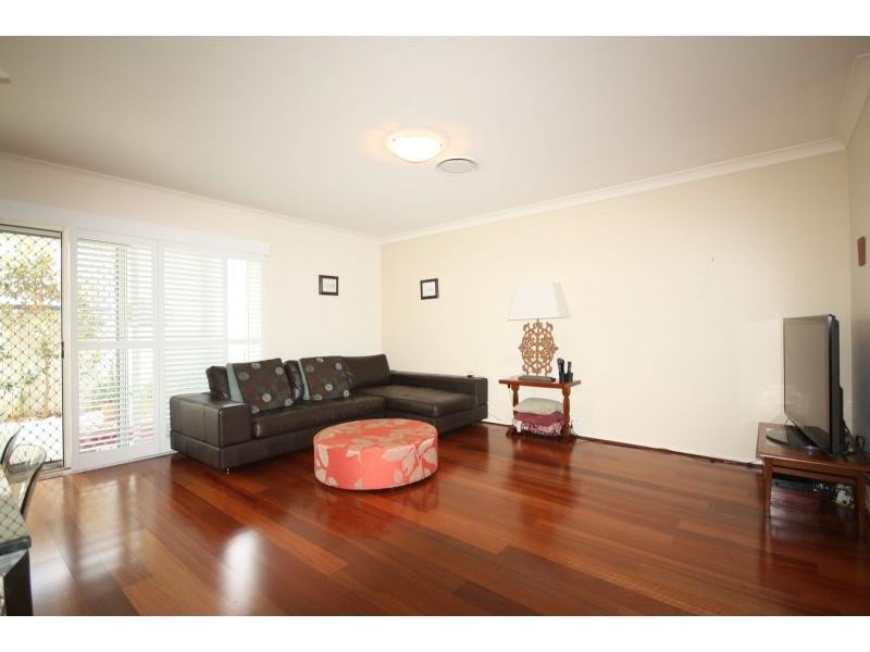 34 Augusta Crescent, Mount Ommaney QLD 4074