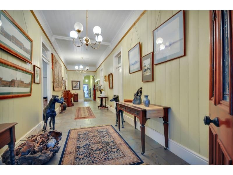 112 Airlie Road, Pullenvale QLD 4069