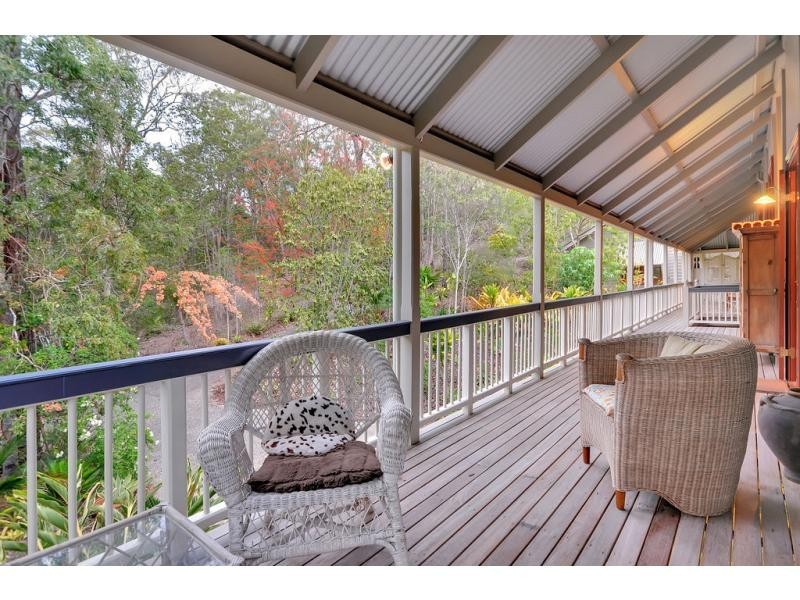 112 Airlie Road, Pullenvale QLD 4069