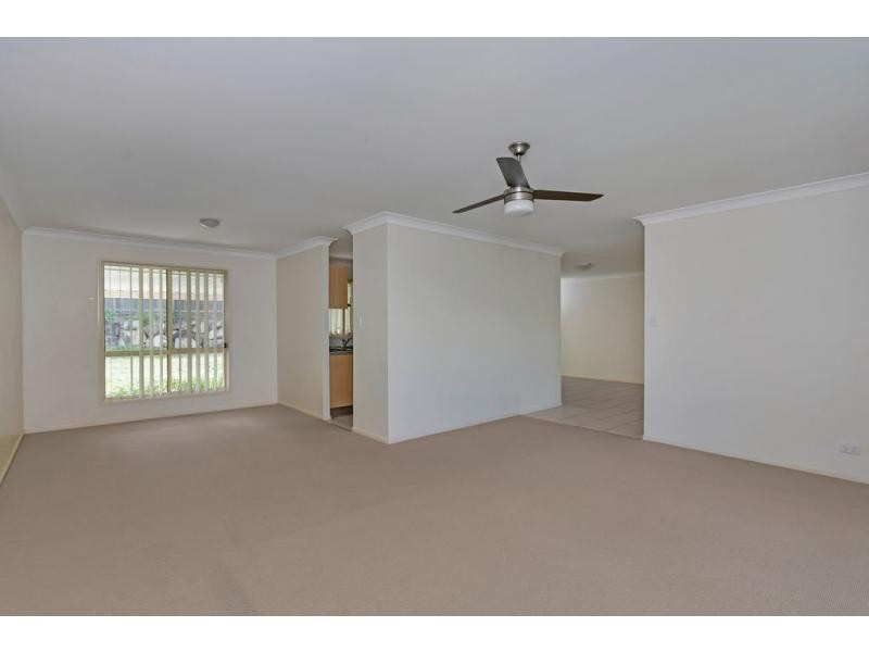 20 Oleosa Close, Moggill QLD 4070