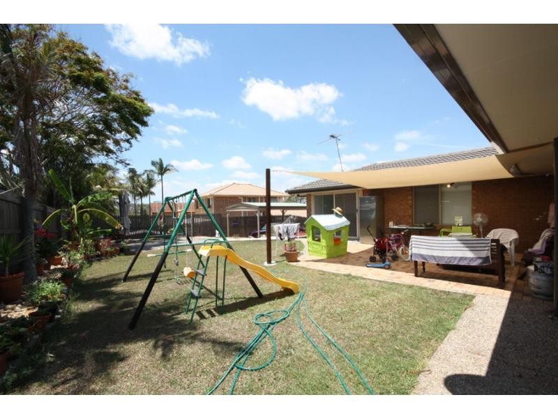 9 Cheviot Place, Sinnamon Park QLD 4073