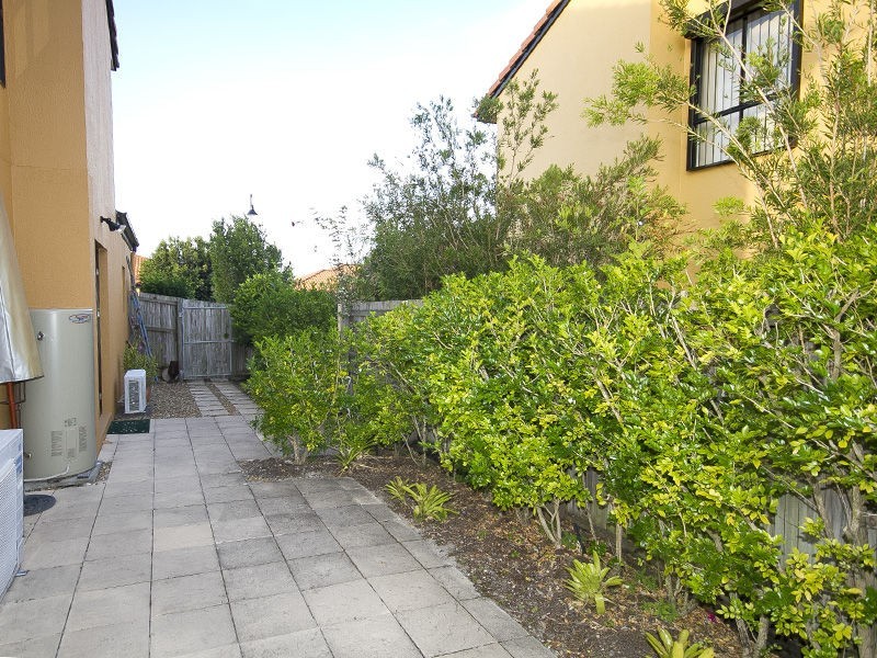 13/250 Sumners Road, Riverhills QLD 4074