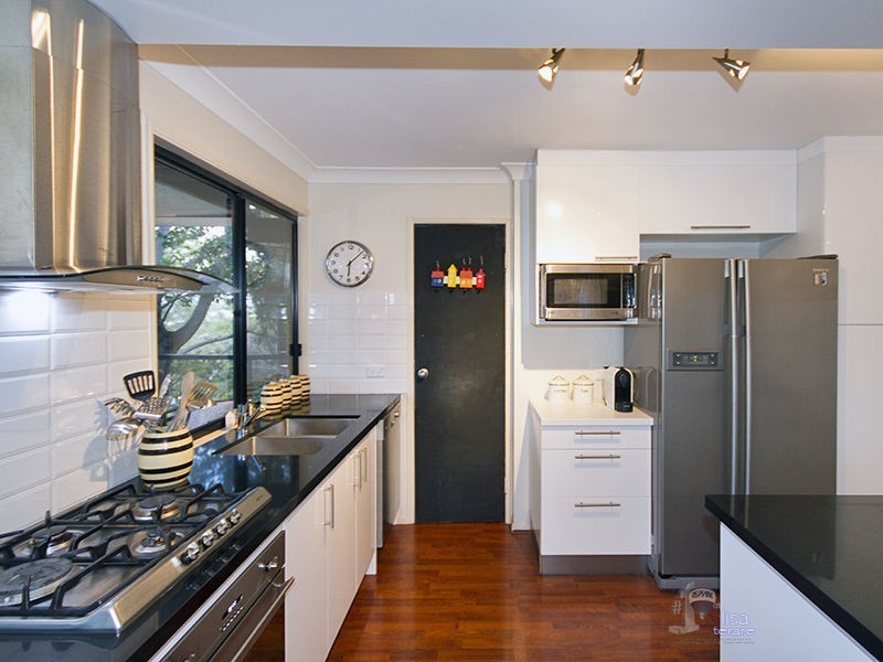 Jindalee QLD 4074