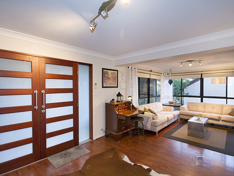 Jindalee QLD 4074