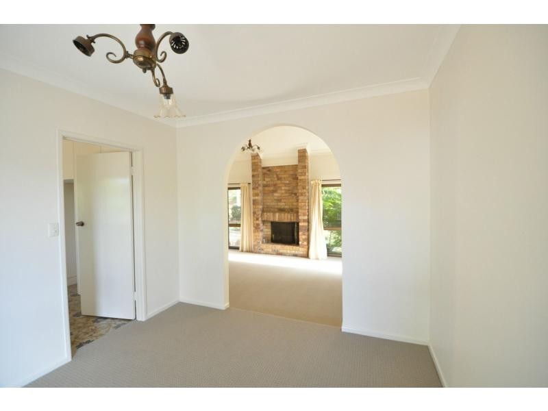 114 Mt Ommaney Drive, Jindalee QLD 4074