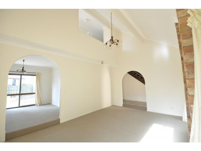 114 Mt Ommaney Drive, Jindalee QLD 4074