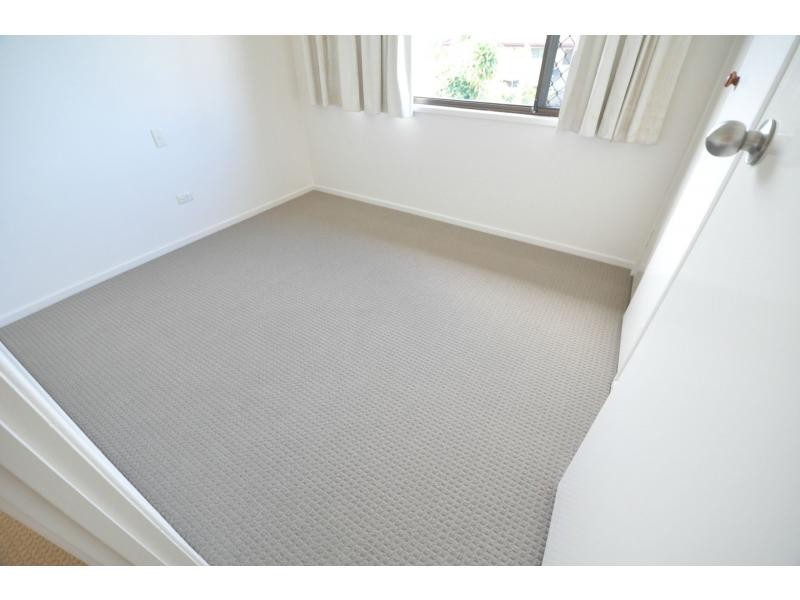 114 Mt Ommaney Drive, Jindalee QLD 4074