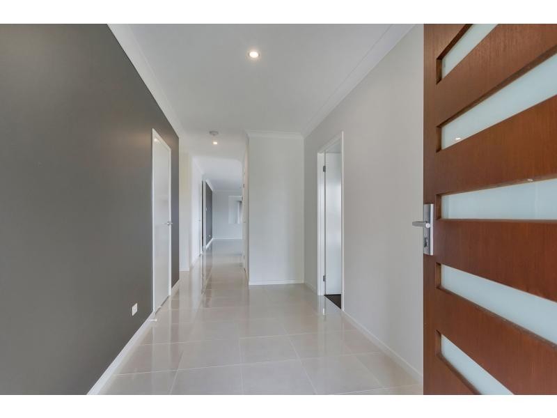 48 Pioneer Drive, Kuraby QLD 4112