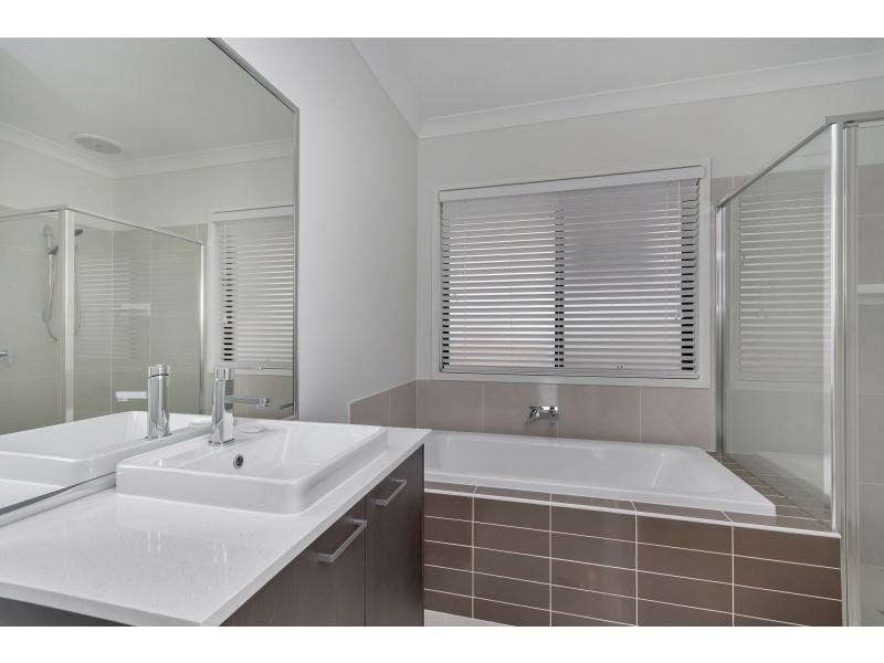 48 Pioneer Drive, Kuraby QLD 4112