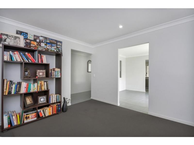 7 Honeyeater Crescent, Moggill QLD 4070