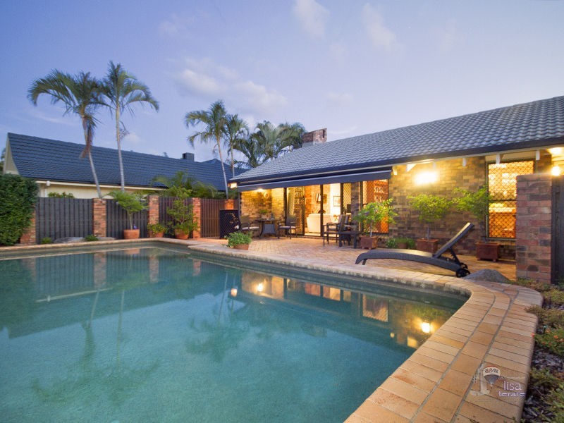 18 Tolaga Street, Westlake QLD 4074