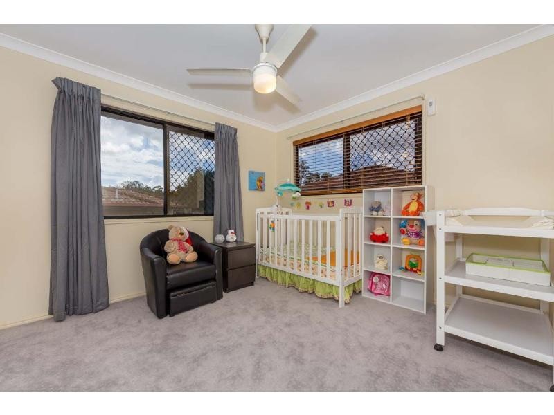 6 McNally Close, Seventeen Mile Rocks QLD 4073