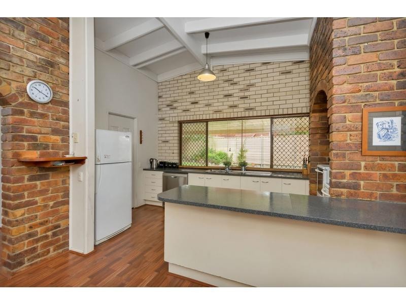 3 WYOLA Close, Riverhills QLD 4074