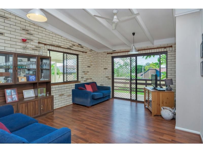 3 WYOLA Close, Riverhills QLD 4074