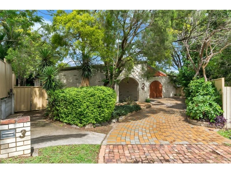 3 WYOLA Close, Riverhills QLD 4074