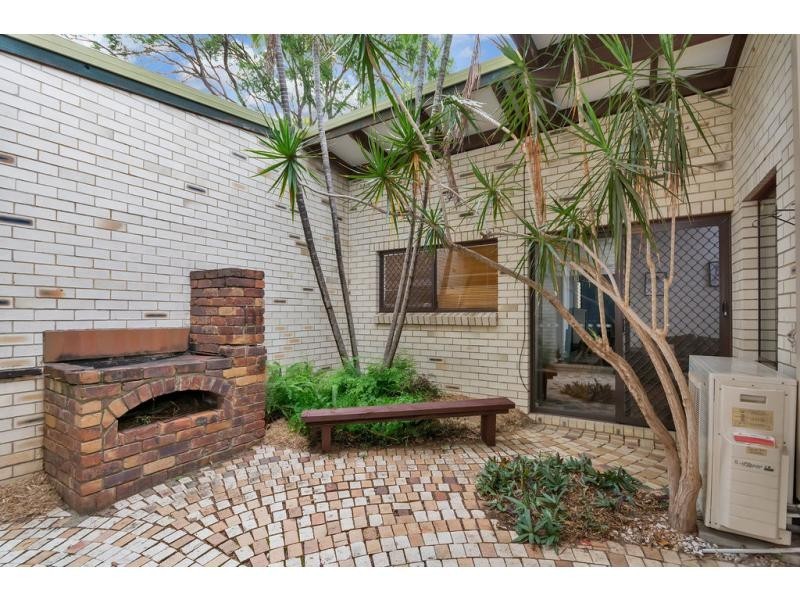 3 WYOLA Close, Riverhills QLD 4074