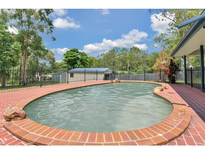 106 Arthur Summervilles Road, Karalee QLD 4306