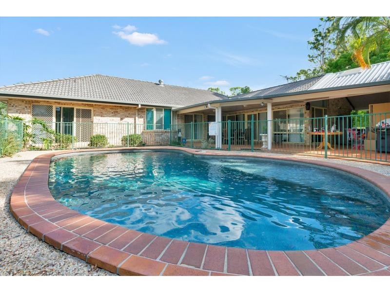 29 SEALARK Cove, Karalee QLD 4306