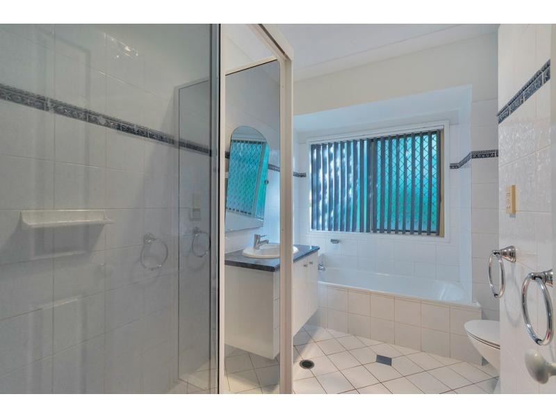 29 SEALARK Cove, Karalee QLD 4306