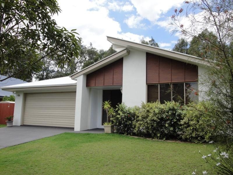 10 Saffron Place, Seventeen Mile Rocks QLD 4073
