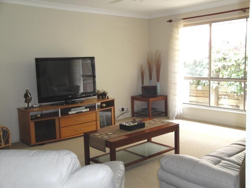 10 Saffron Place, Seventeen Mile Rocks QLD 4073