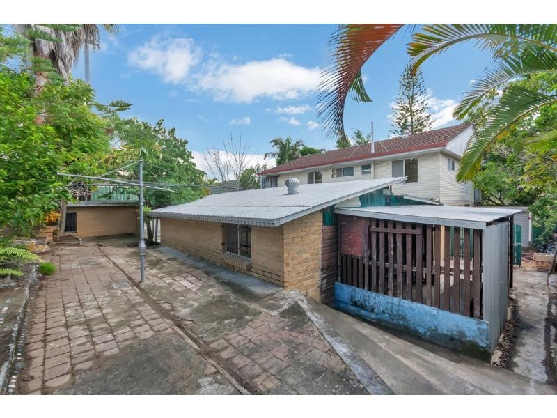 9 Sirocco Street, Jamboree Heights QLD 4074